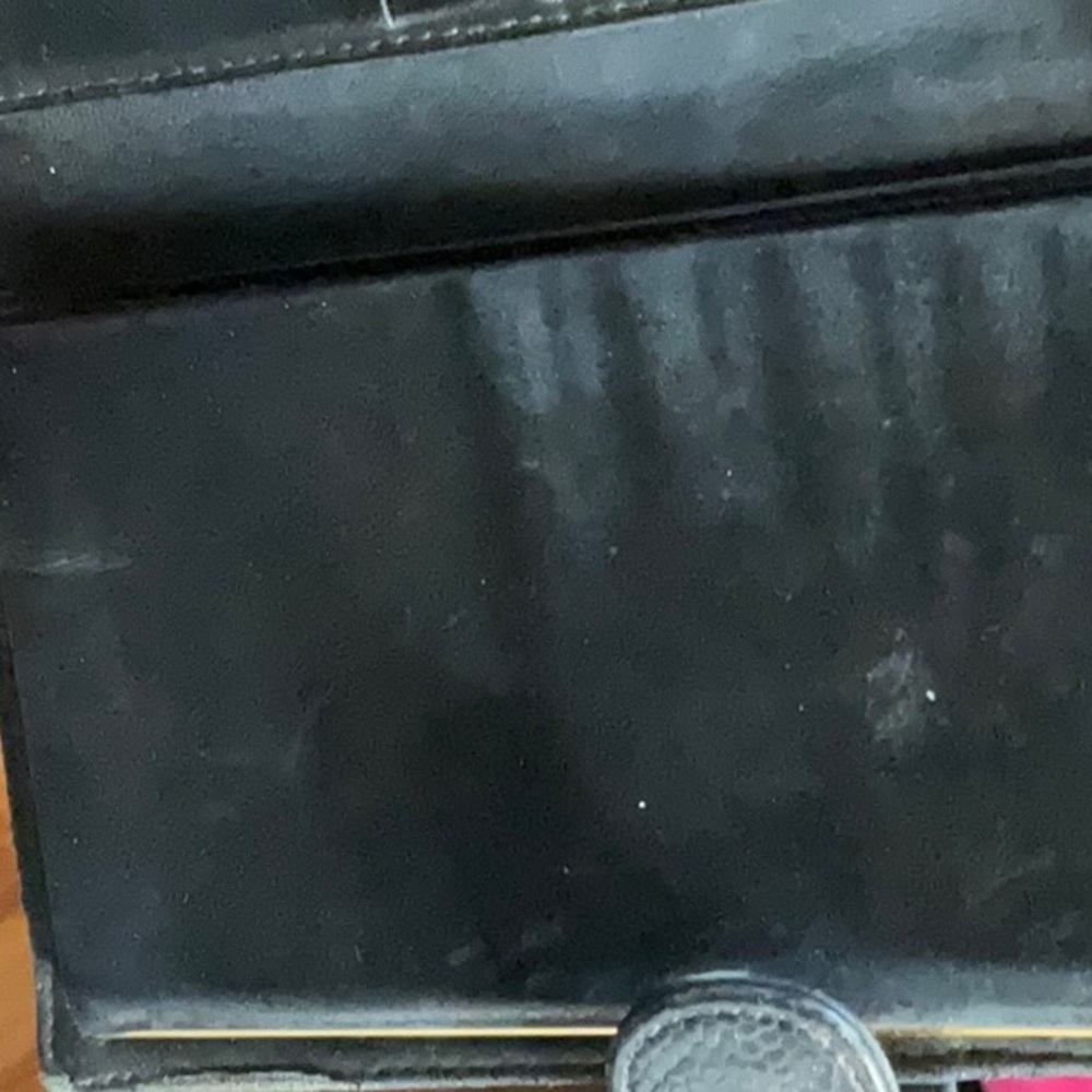 Beautiful Chanel Kiss Lock Caviar Leather $3000 Use Lux Wallet Snap Loose - Picture 2 of 4